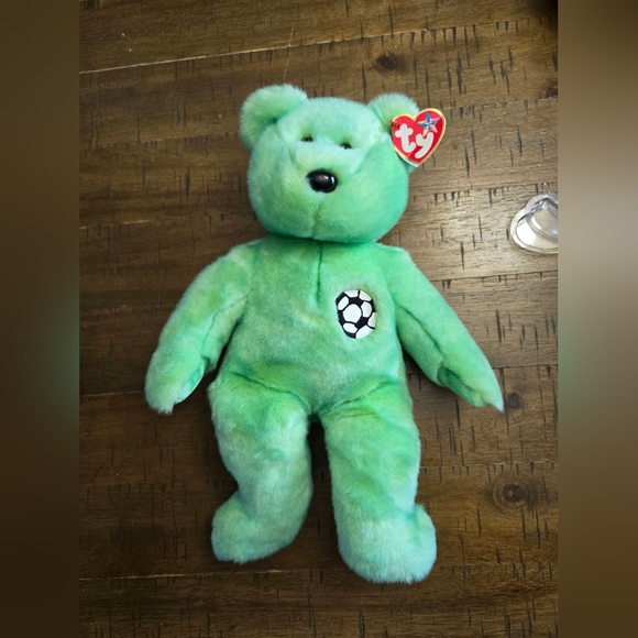 Beanie Buddy - Kicks - Picture 3 of 5